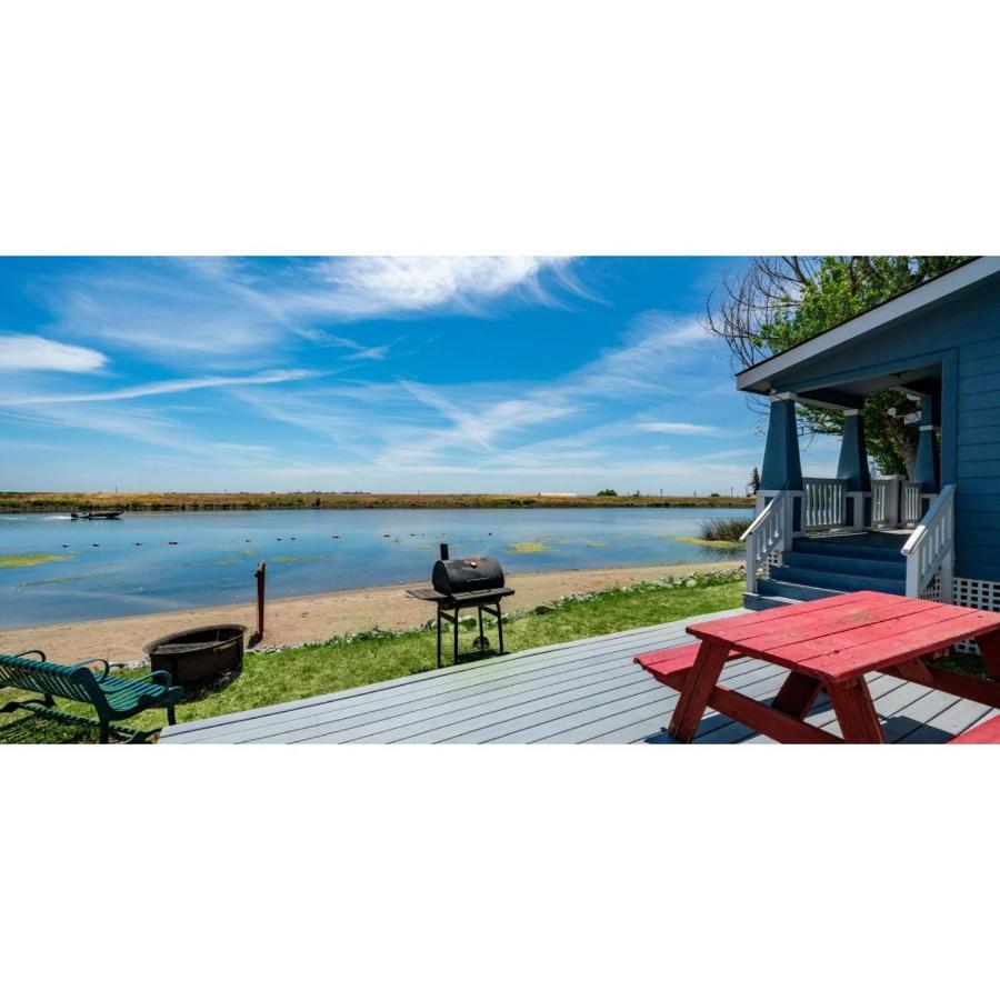 Отель Snug Harbor Rv Park & Marina Walnut Grove Экстерьер фото