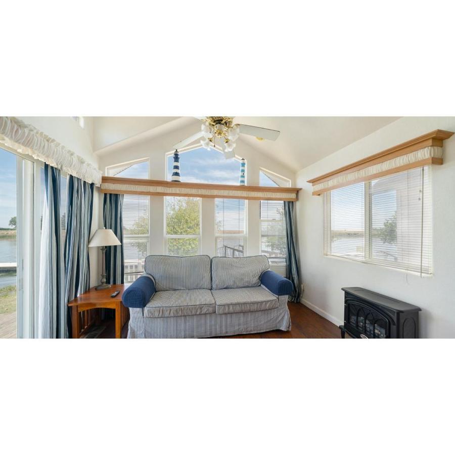 Отель Snug Harbor Rv Park & Marina Walnut Grove Экстерьер фото
